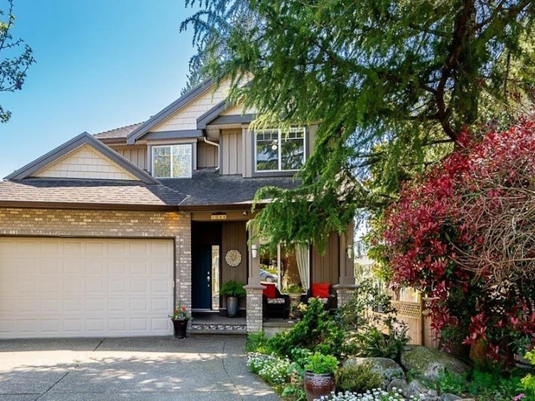 5784 167 Street, Surrey, BC, V3S 9T4