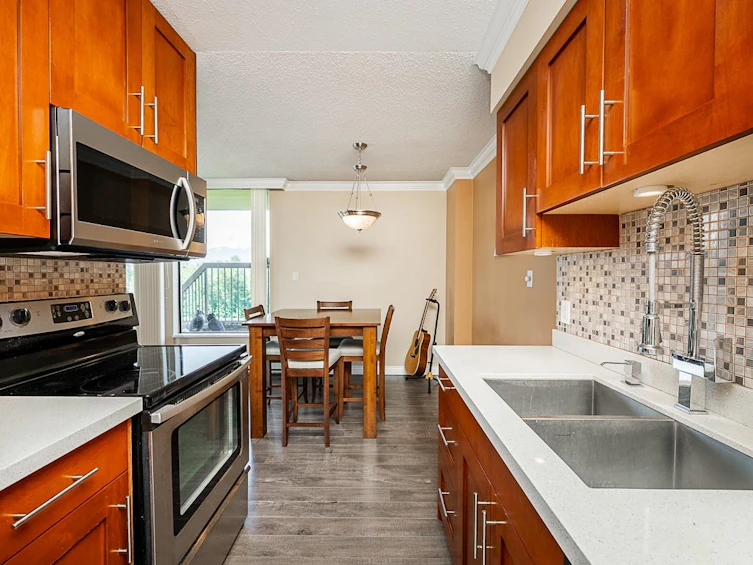 1802-2041 Bellwood Avenue, Burnaby, BC, V5B 4V5 - 16