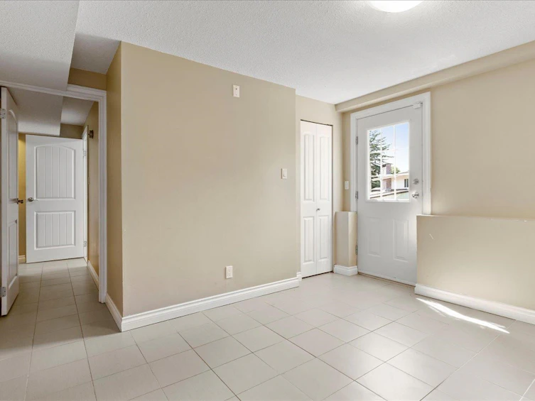 2185 Moss Court, Abbotsford, BC, V2S 4Y5 - 21