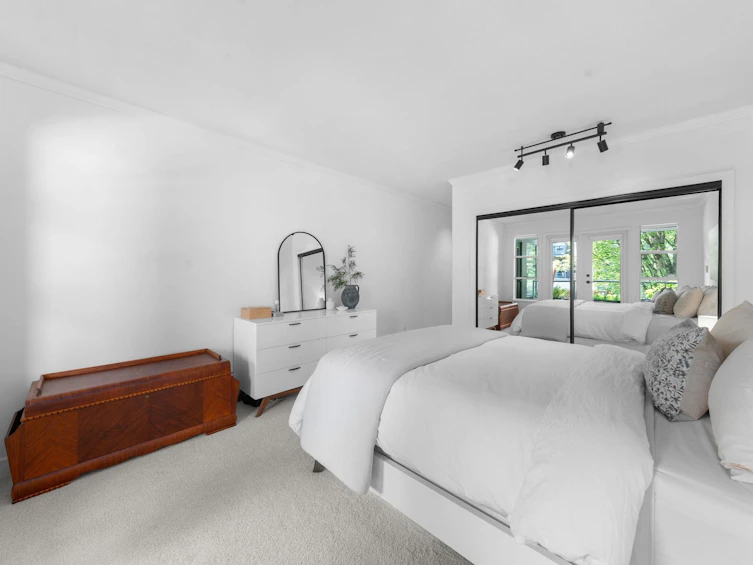 204-3151 Woodbine Drive, North Vancouver, BC, V7R 2S4 - 23