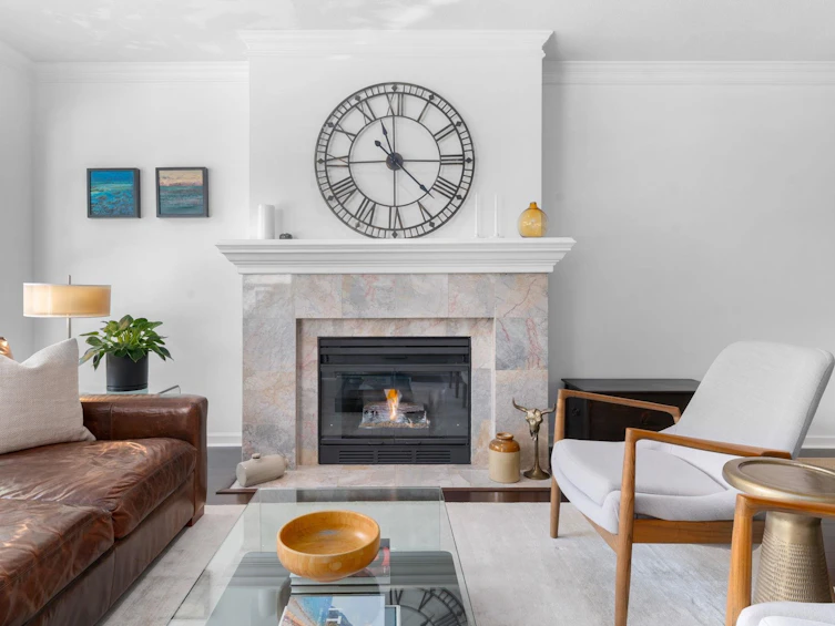 204-3151 Woodbine Drive, North Vancouver, BC, V7R 2S4