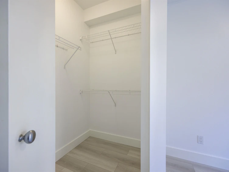 414-7488 Byrnepark Walk, Burnaby, BC, V3N 0B6 - 9
