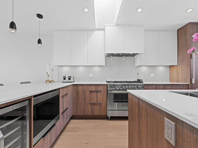 2526 Marine Drive, West Vancouver, BC, V7V 1L4 - 11