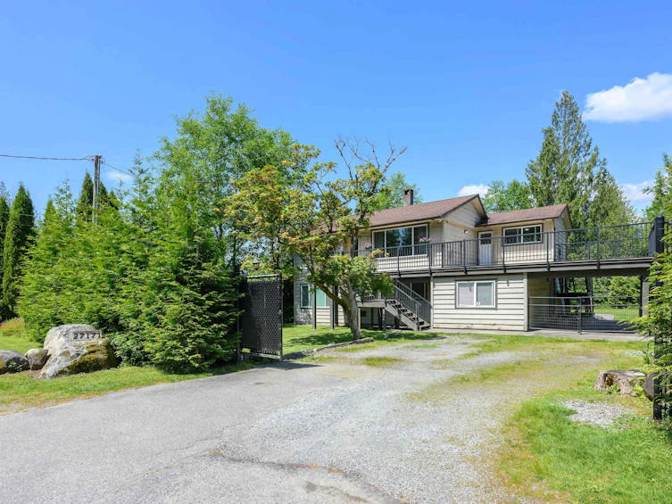 27171 Ferguson Avenue, Maple Ridge, BC, V2W 1R9 - 2