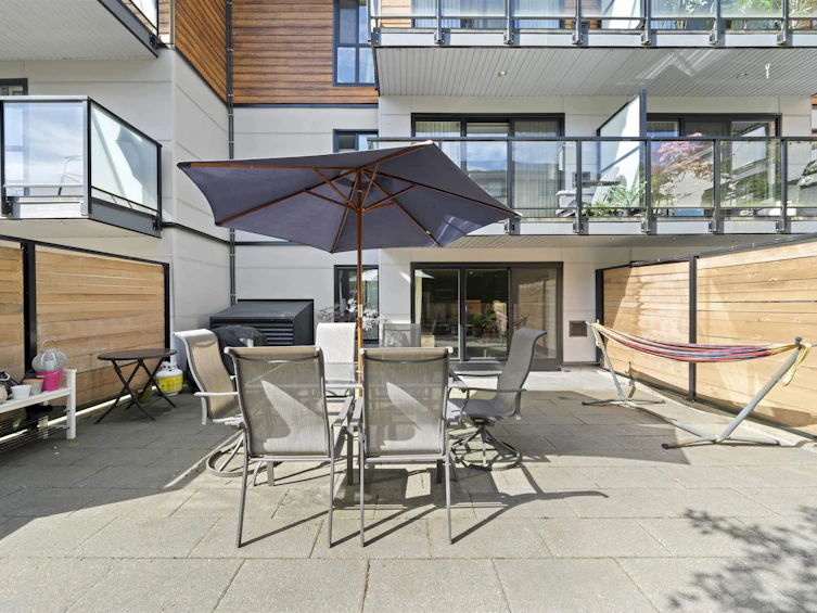 214-215 Mowat Street, New Westminster, BC, V3M 4B1 - 16