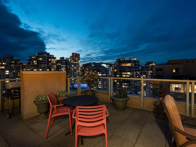 PH5-950 Cambie Street, Vancouver, BC, V6B 5X5 - 2