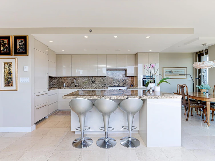 1101-2201 Pine Street, Vancouver, BC, V6J 5E7 - 11