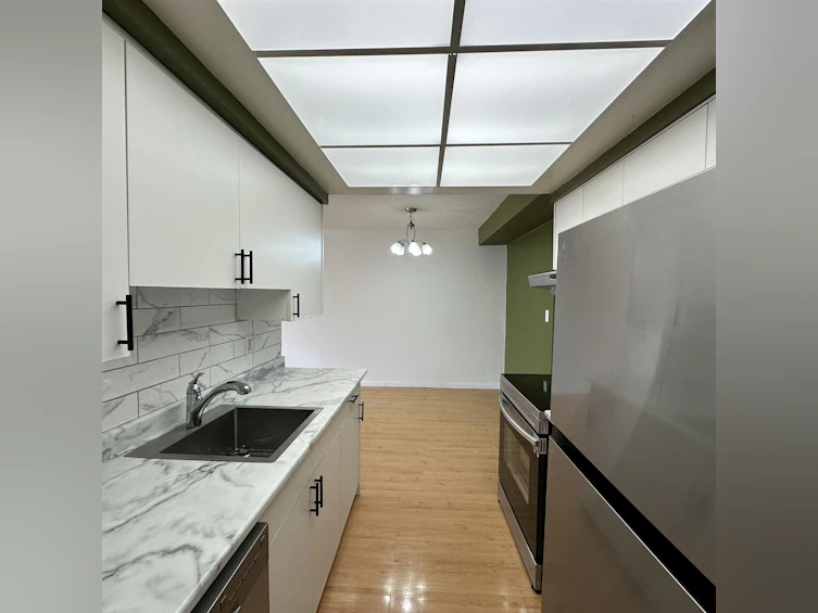 213-123 E 19th Street, North Vancouver, BC, V7L 2Y9 - 7
