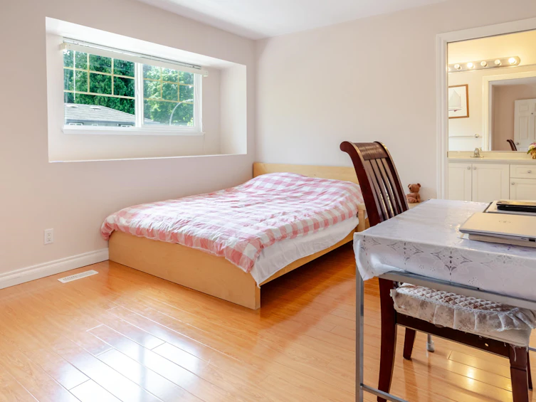 15619 102b Avenue, Surrey, BC, V4N 2M1 - 17