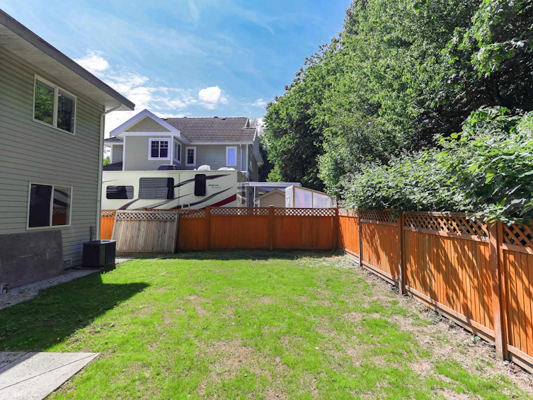 15619 102b Avenue, Surrey, BC, V4N 2M1 - 25