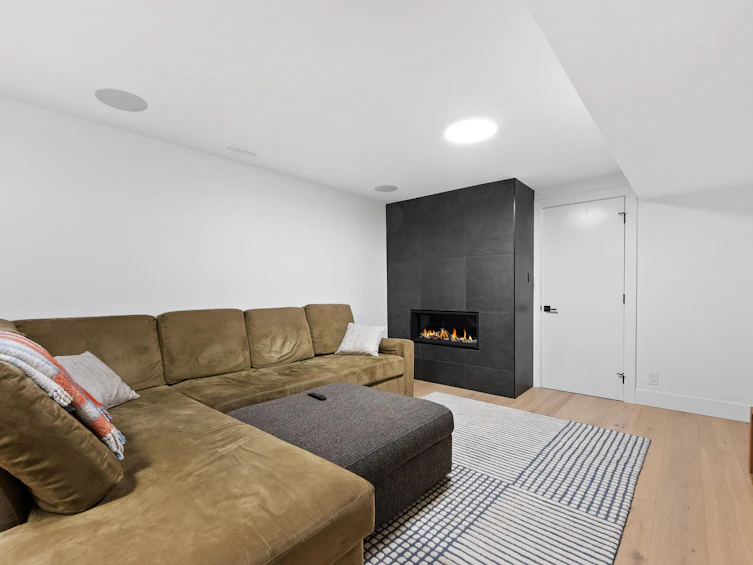 5185 Alderfeild Place, West Vancouver, BC, V7W 2W7 - 35
