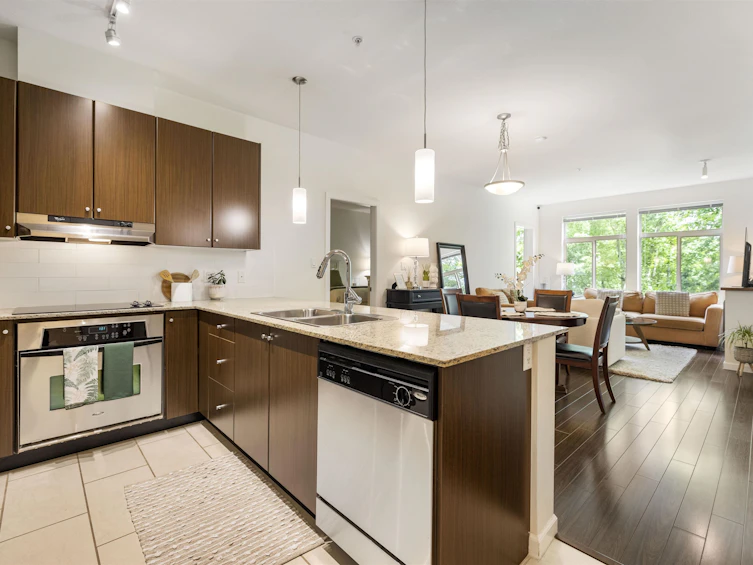 312-15322 101 Avenue, Surrey, BC, V3R 4G9 - 18