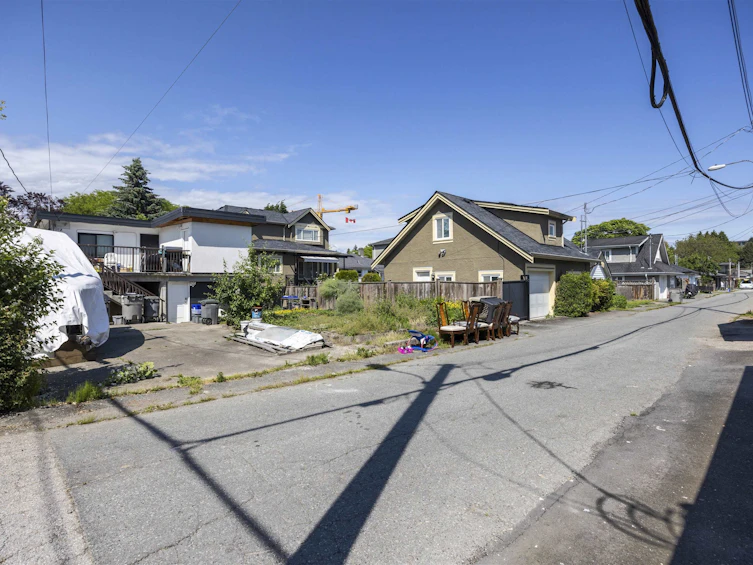 4198 St. George Street, Vancouver, BC, V5V 0C2 - 3