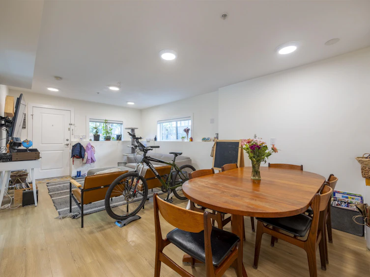 4198 St. George Street, Vancouver, BC, V5V 0C2 - 6
