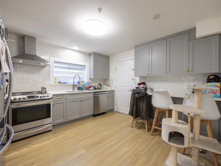 4198 St. George Street, Vancouver, BC, V5V 0C2 - 17