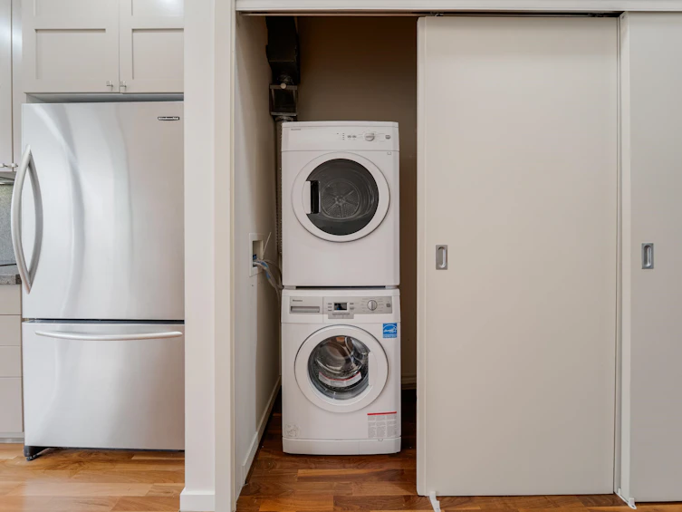 704-1333 W Georgia Street, Vancouver, BC, V6E 4V3 - 8