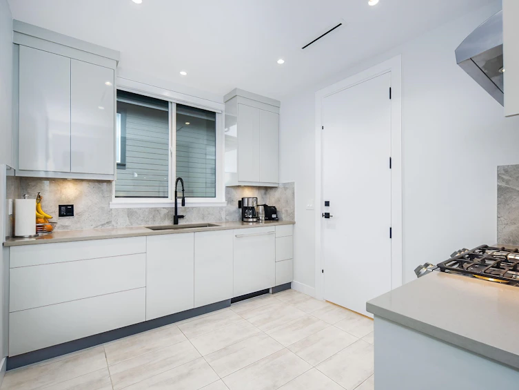 1445 Shay Street, Coquitlam, BC, V3E 0M3 - 23