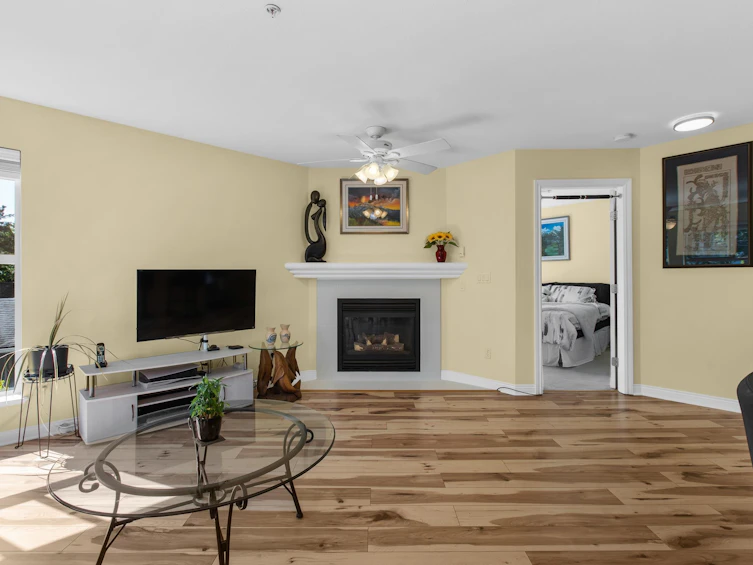 202-20237 54 Avenue, Langley, BC, V3A 3W2 - 4