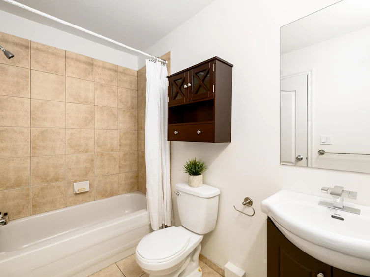 102-8888 216 Street, Langley, BC, V1M 3Z8 - 24