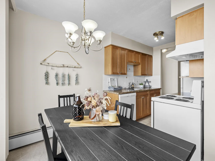 1003-2370 W 2nd Avenue, Vancouver, BC, V6K 1J2 - 13