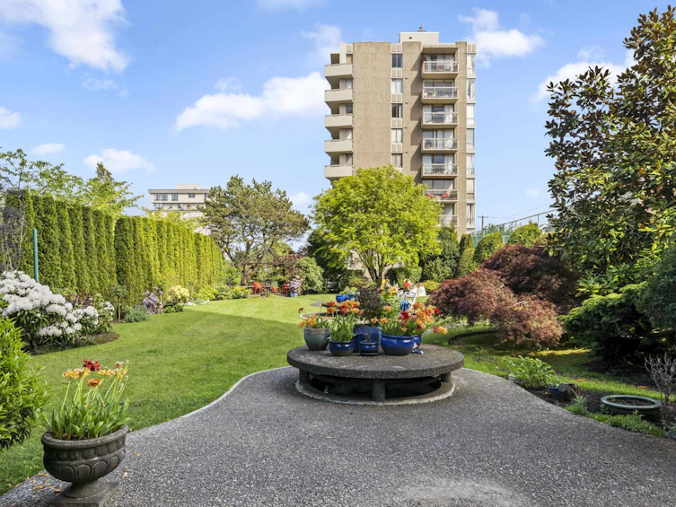 1003-2370 W 2nd Avenue, Vancouver, BC, V6K 1J2 - 2
