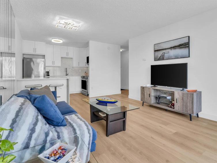 1105-145 St. Georges Avenue, North Vancouver, BC, V7L 3G8 - 14