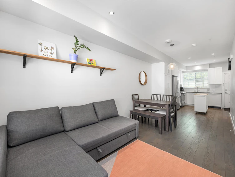 7-5152 Canada Way, Burnaby, BC, V5E 0C3 - 5