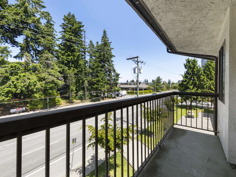 301-15020 North Bluff Road, Surrey, BC, V4B 5A4 - 9