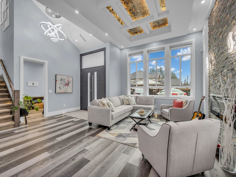 9590 125 Street, Surrey, BC, V3V 4X7 - 5