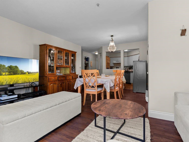 310-31771 Peardonville Road, Abbotsford, BC, V2T 5S7 - 10
