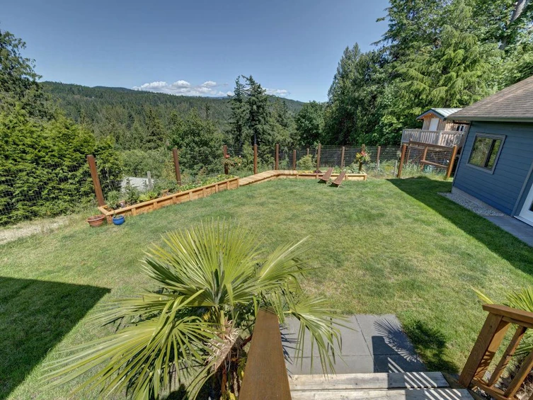 7900 Fawn Road, Halfmoon Bay, BC, V7Z 1C8 - 29