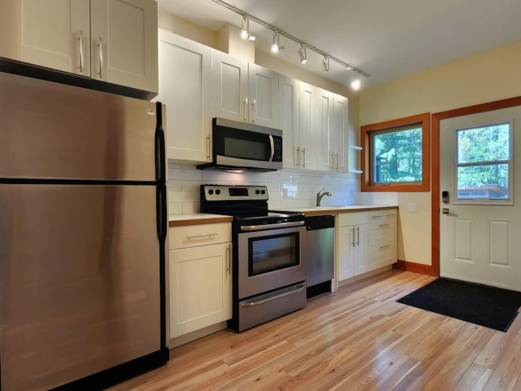 7457 Dogwood Street, Pemberton, BC, V0N 2L0 - 35