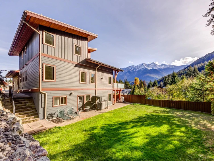 7457 Dogwood Street, Pemberton, BC, V0N 2L0 - 25
