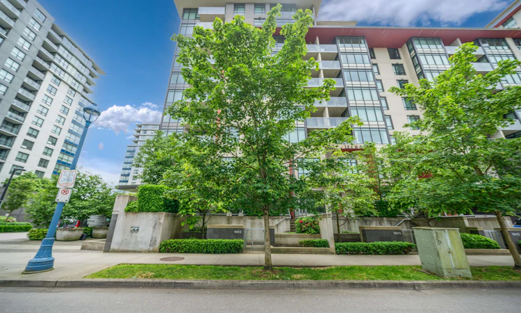 1001-7338 Gollner Avenue