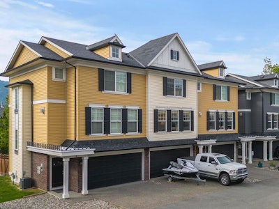 5-1640 Mackay Crescent - 2