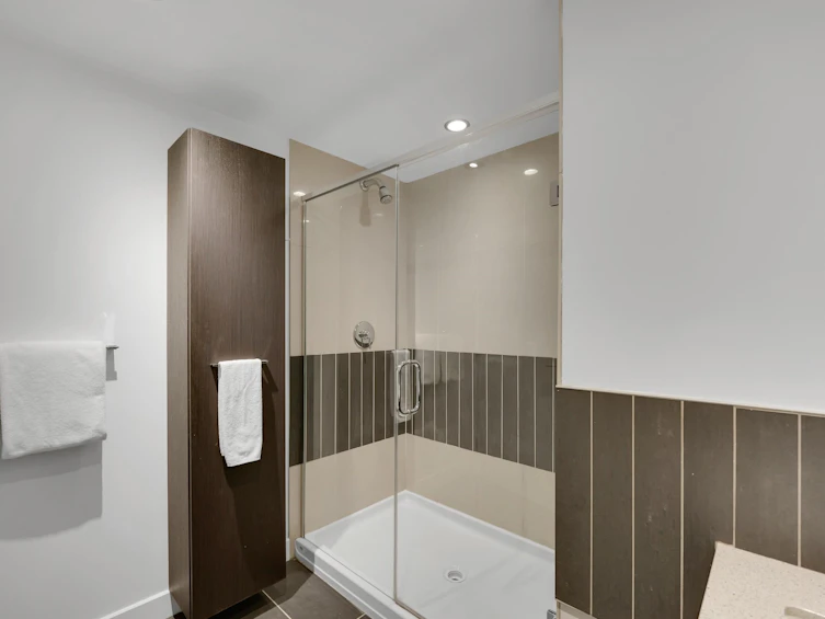 203-175 W 2nd Street, North Vancouver, BC, V7M 0A5 - 10