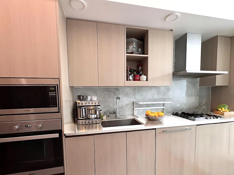 8087 Yukon Street, Vancouver, BC, V5X 0H5 - 4