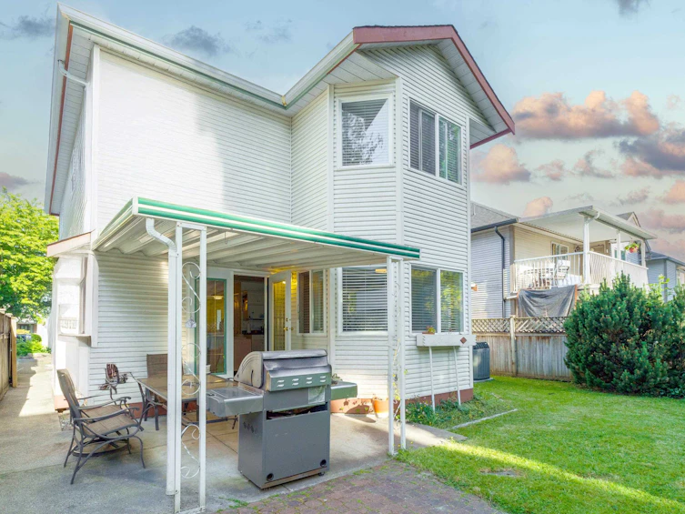 11651 230b Street, Maple Ridge, BC, V2X 1Z4 - 11