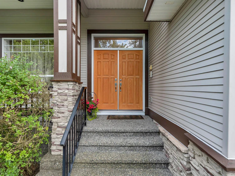 16708 64 Avenue, Surrey, BC, V3S 3V5 - 3