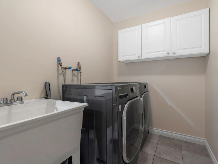 16708 64 Avenue, Surrey, BC, V3S 3V5 - 17