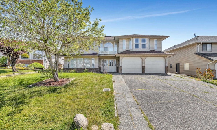 3096 Kingfisher Drive