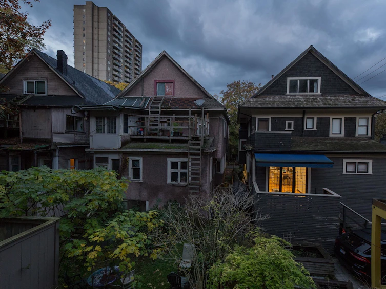 201-1535 Nelson Street, Vancouver, BC, V6G 1M2 - 8