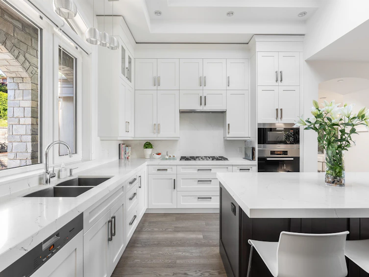 2130 Kings Avenue, West Vancouver, BC, V7V 2B8 - 8