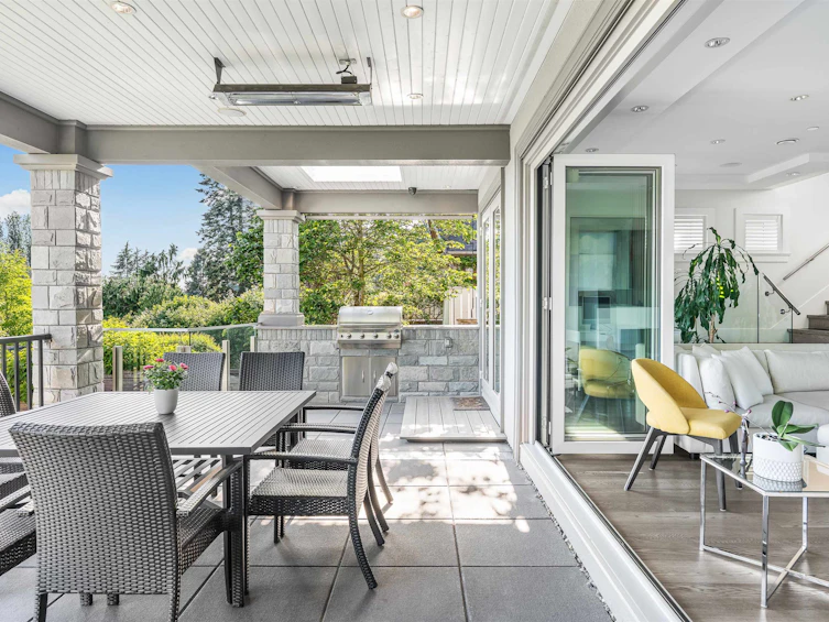 2130 Kings Avenue, West Vancouver, BC, V7V 2B8 - 11