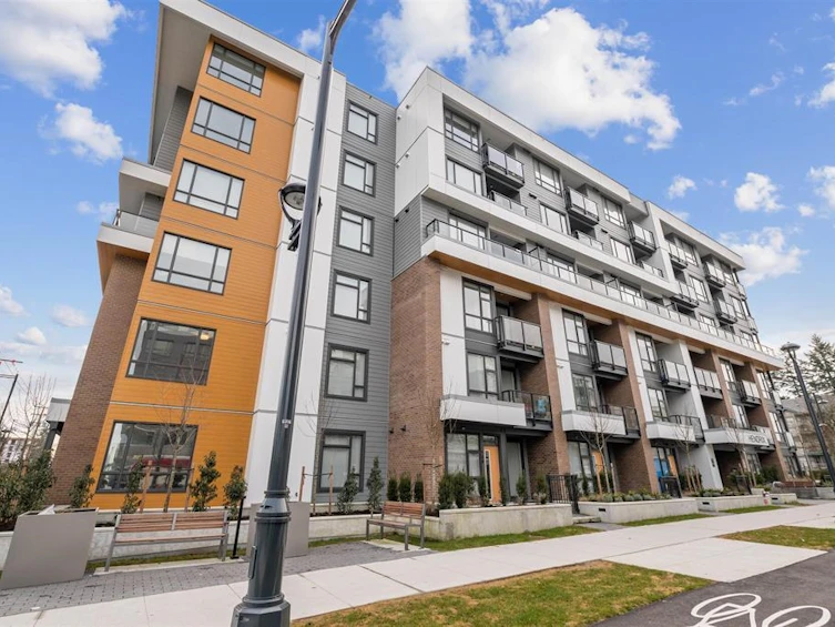 403-10778 138 Street, Surrey, BC, V3T 0S5 - 4