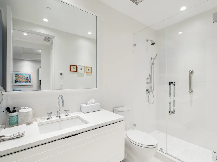 503-2289 Bellevue Avenue, West Vancouver, BC, V7V 1C9 - 21