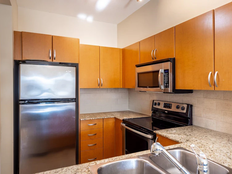 323-13789 107a Avenue, Surrey, BC, V3T 0B8 - 7