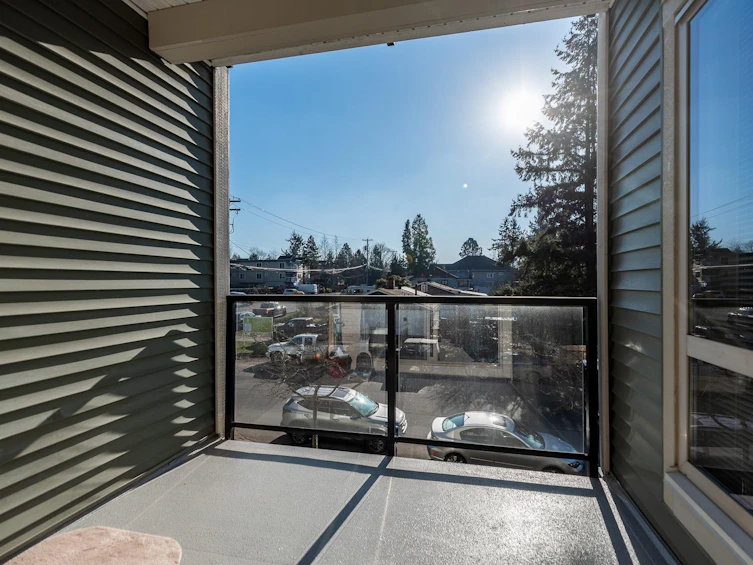 323-13789 107a Avenue, Surrey, BC, V3T 0B8 - 11