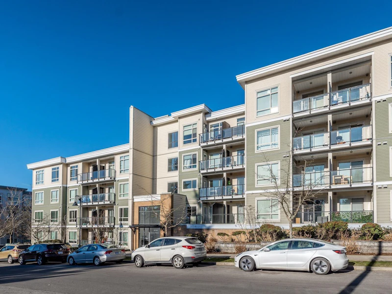 323 - 13789 107a Avenue, Surrey BC V3T 0B8