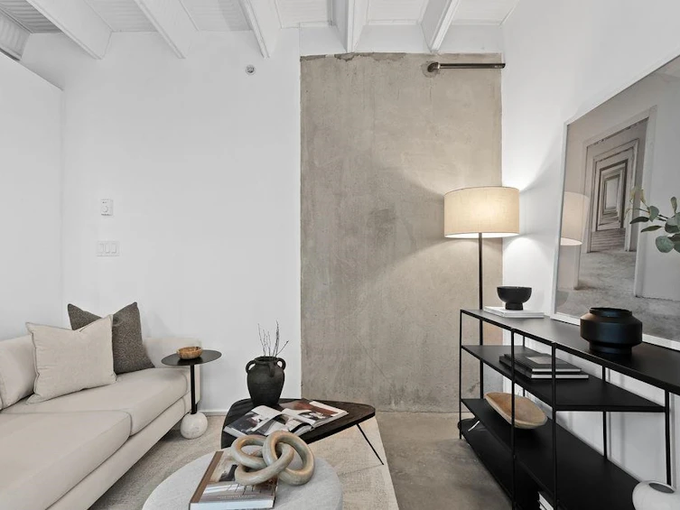 303-219 E Georgia Street, Vancouver, BC, V6A 1Z6 - 4